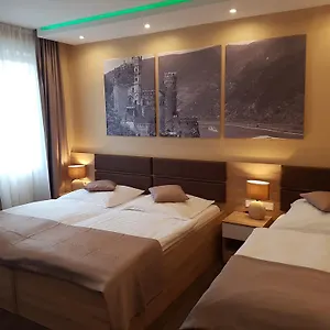 https://hotel-haus-buderich.topcolognehotels.com